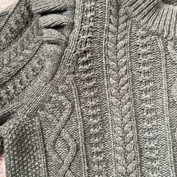 Hollydene Ruffle-Shoulder Pullover Sweater - Picture 3 of 6